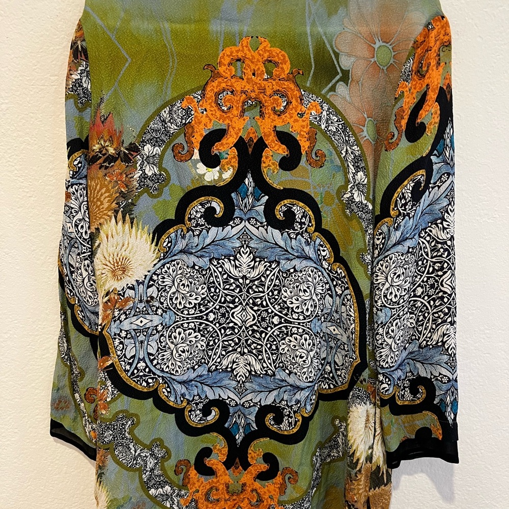 Citron Butterfly Radiance Glow Silk Tunic - Picture 3 of 8